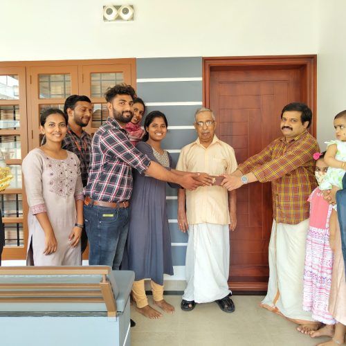 KEY HANDOVER CEREMONY :PRABHAKUMAR & FAMILY