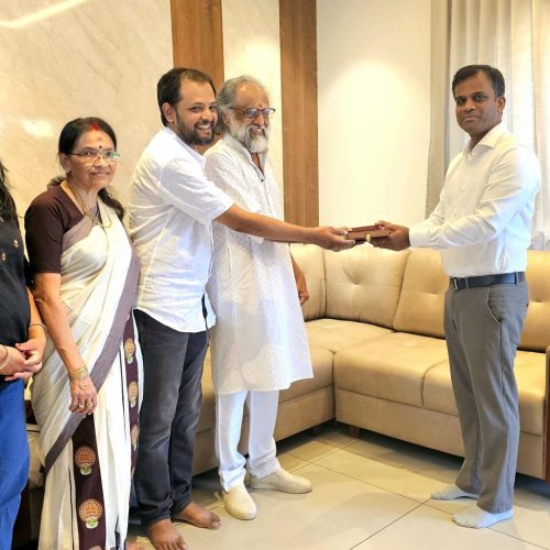 KEY HANDOVER CEREMONY:DEEPANKURAN & FAMILY